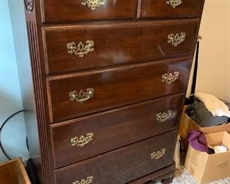 #132	Ethan Allen 6 Drawer Chest of Drawers w/Glass Protect - 36x20x52	 $275.00 
