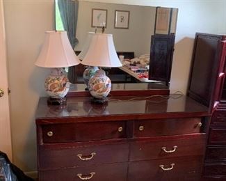 #137	8 Drawer Dresser w/Mirror 50x18x32  Mirror - 40x30	 $125.00 
