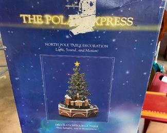 #150	Hallmark The Polar Express Christmas Table 	 $20.00 
