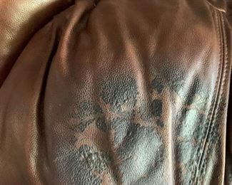 #160	Brown leather recliner as-is 	 $35.00 
