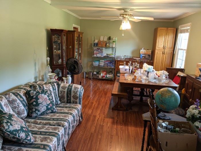 Personal Property Sale Taylors, South Carolina... starts on 7/27/2022