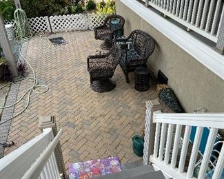 outdoor furniture and decor