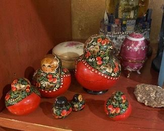 collectibles, nesting dolls