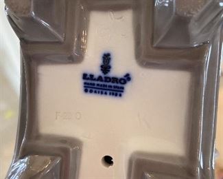Lladro label