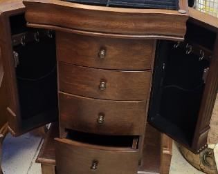 Standing Jewelry Boxes-2