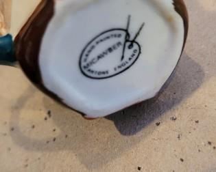 Artone England label