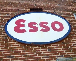 VIEW 3 PORC. ESSO DOUBLE SIDED SIGN