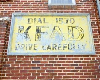 DIAL 1570 KFAD SIGN