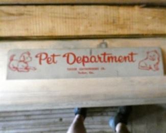 VIEW 3 PET DEP. W/ PETS