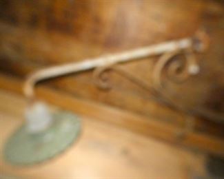 MORNING GLORY STATION ENAMEL LIGHT