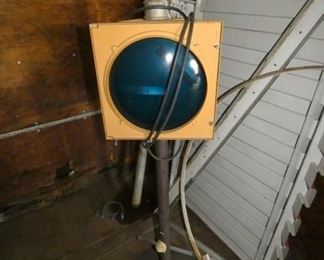 GREEN STOPLIGHT ON STAND