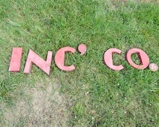 VIEW 5 INC CO LETTER SIGN