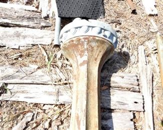 VIEW 3 BASE CAST SIGN POLE