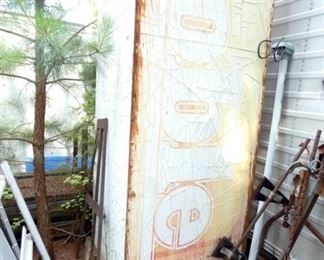 VIEW 4 REVOLVING 40X12 1/2FT.