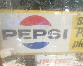 VIEW 2 CLOSEUP 32X12