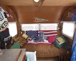 VIEW 8 17FT. NO TITLE