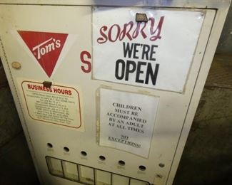 VIEW 2 CLOSEUP 30X48