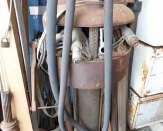 VIEW 3 GILBERT & BARKER