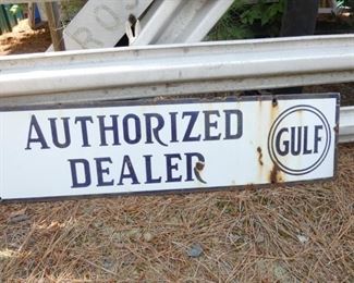 VIEW 3 PORC. GULF DEALER SIGN