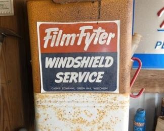 FILM FYTER WINDSHEILD CABINET