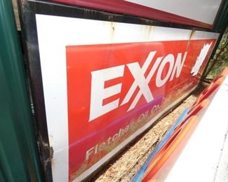 VIEW 2 CLOSEUP 6FT. PORC. EXXON