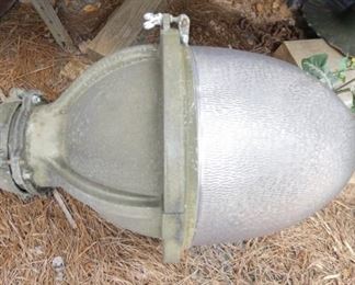 VIEW 3 3FT. STATION LIGHT