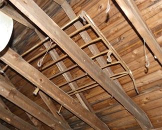 VIEW 2 CLOSEUP VW ROOF