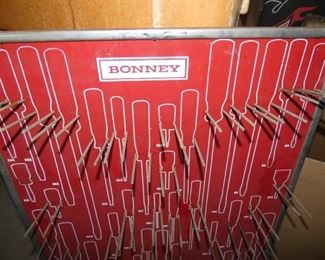 VIEW 2 CLOSEUP 24X33