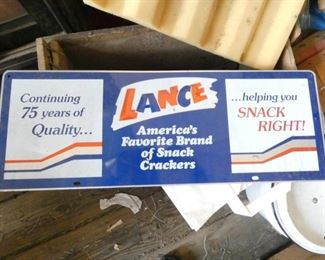 EMB. LANCE SNACK SIGN