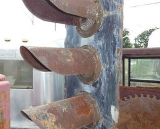 VIEW 3 SIDE VIEW EARLY RR LIGHT