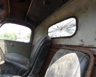 VIEW 9 IN BACK GLASS