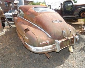 VIEW 5 REAR 1947 BUICK
