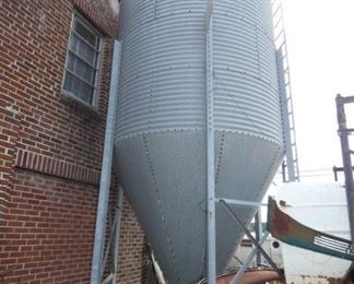 VIEW 4 SIDE GRAIN BIN