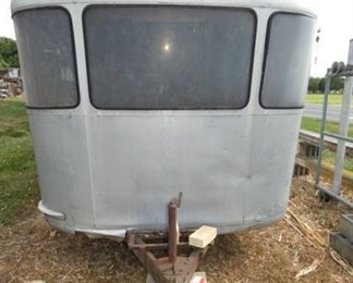 VIEW 3 CLOSEUP HITCH