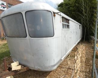 VIEW 4 33FT. 1940'S SPARTAN