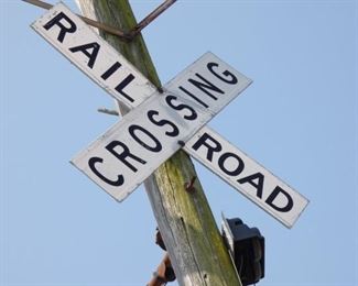 VIEW 2 CLOSEUP RR CROSSING SIGN