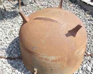 35G. FOOTED CAST POT