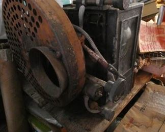 EARLY CENTURY FILM PROJECTOR