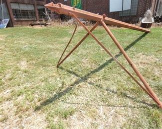 VIEW 5 CORNER SIGN POLE BRACKETS