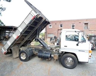 1986 DIESEL ISUZU TRUCK