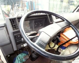 VIEW 15 STEERING WHEEL