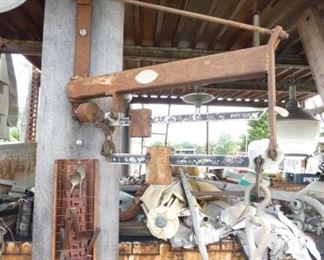 CHATILLION WALL SCALES