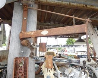 VIEW 2 CLOSEUP 24X21