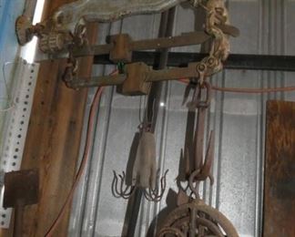 VIEW 3 EARLY HANGING SCALES