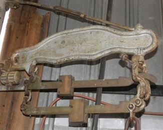 VIEW 4 CLOSEUP SCALES 25X21