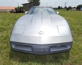 VIEW 4 FRONT VIEW 1990 W/ TITLE