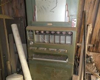 KERBECK CANDY MACHINE