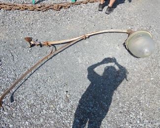 EARLY STATION LIGHT W/ BRACKET