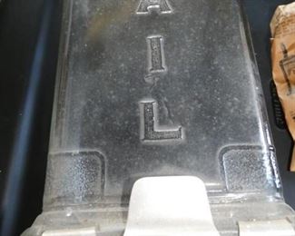 VIEW 3 BOTTOM GLASS MAILBOX 