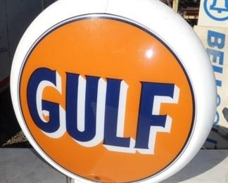 GULF GAS PUMP GLOBE